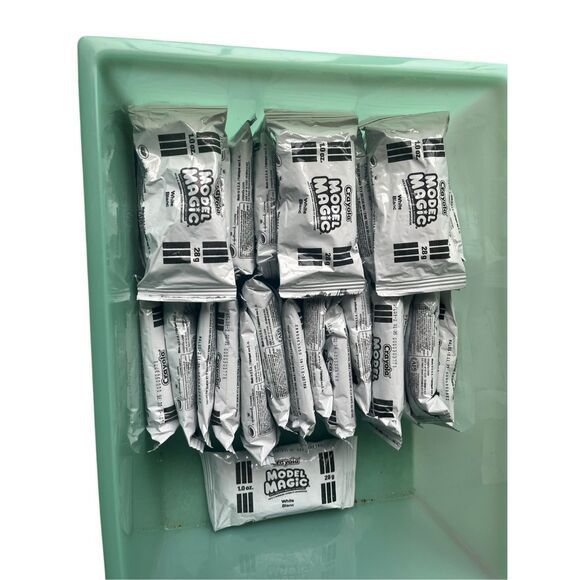 New Crayola Model Magic air dry clay – White (26 Packs) - Picture 1 of 3